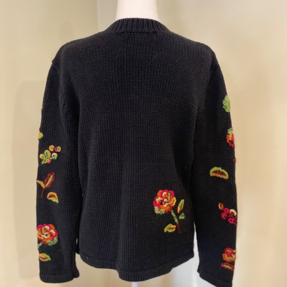 Northern Isles Zip-Up Knit Cardigan – Women’s M – Black with Rose Embroidery - Picture 3 of 10